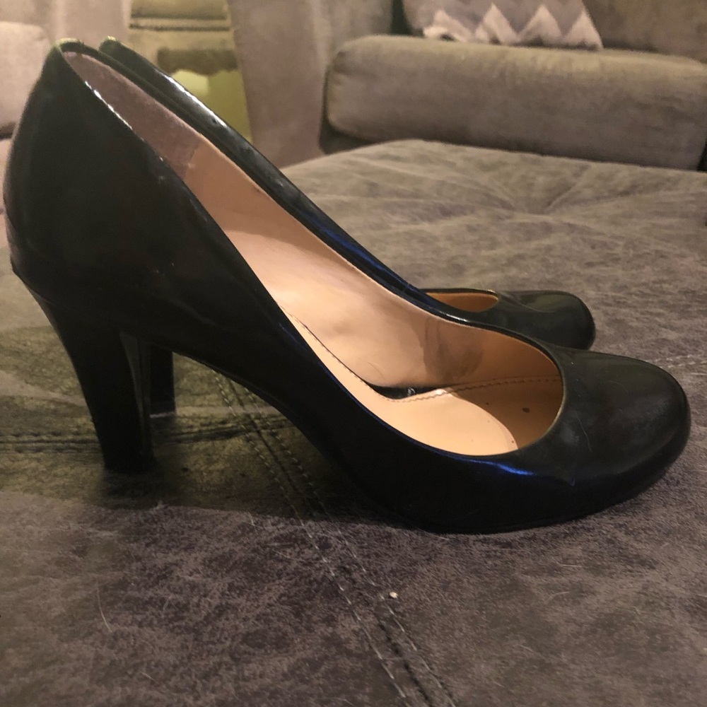 Black patent Gianni bini round toe heel